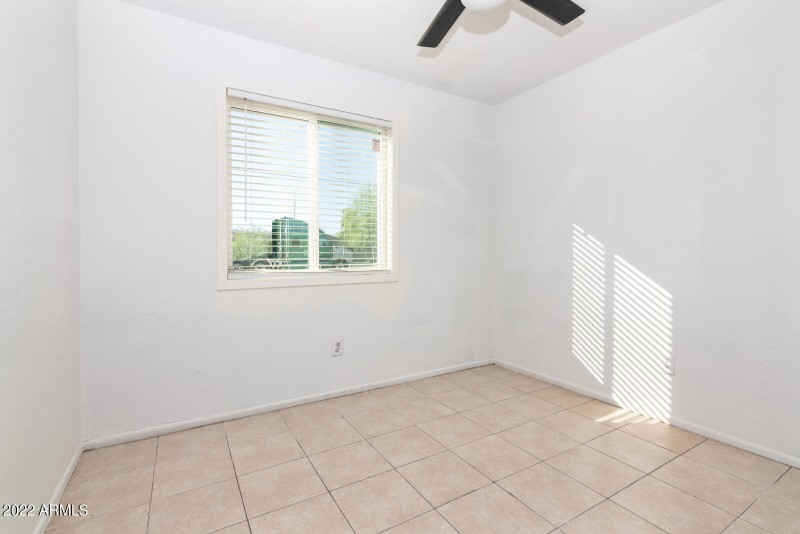 010_1600x1067_mls_1600x1067 (1)