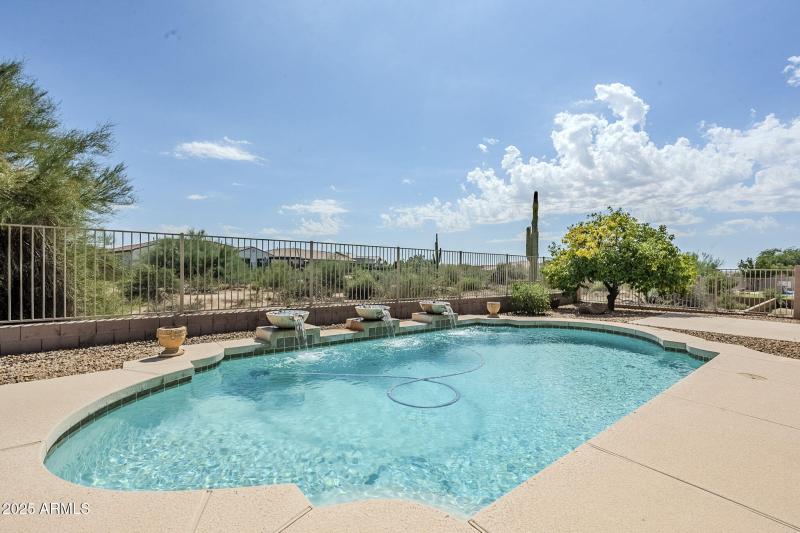 60-web-or-mls-Calle Del Sol-50