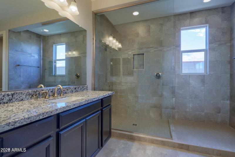 20250827200228088219000000-o