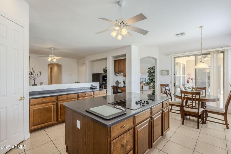 30-web-or-mls-Calle Del Sol-20