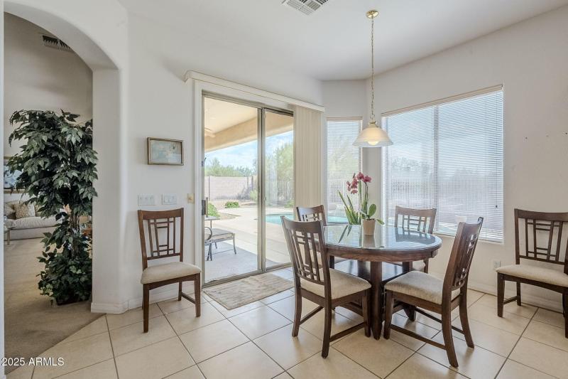 27-web-or-mls-Calle Del Sol-17