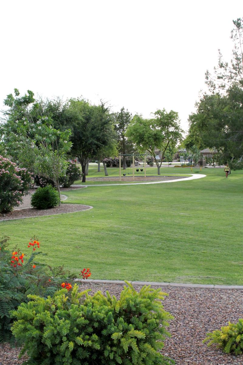 Walking paths throughoutghout