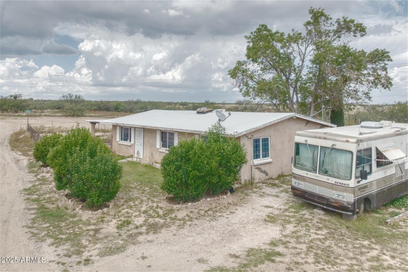 062031-10019 South Honeysuckle Drive