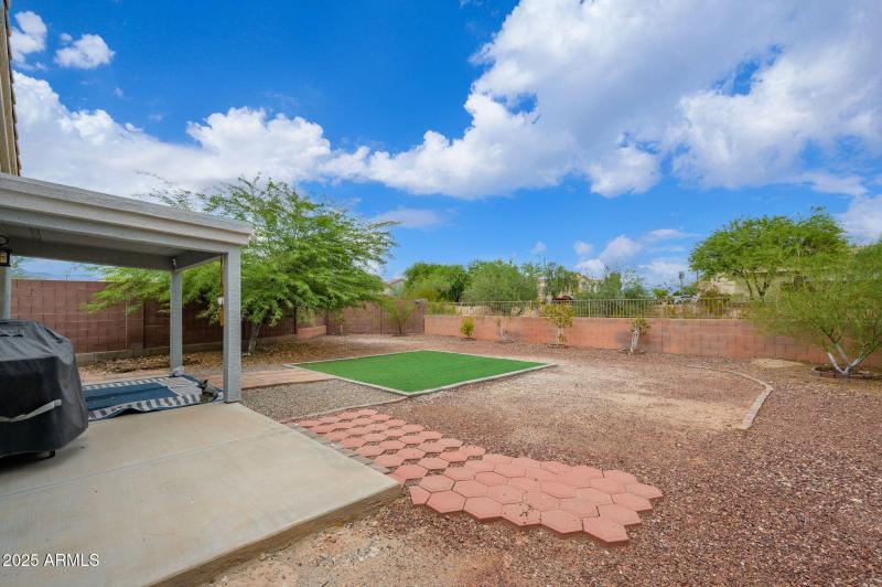 4-web-or-mls-239th-4