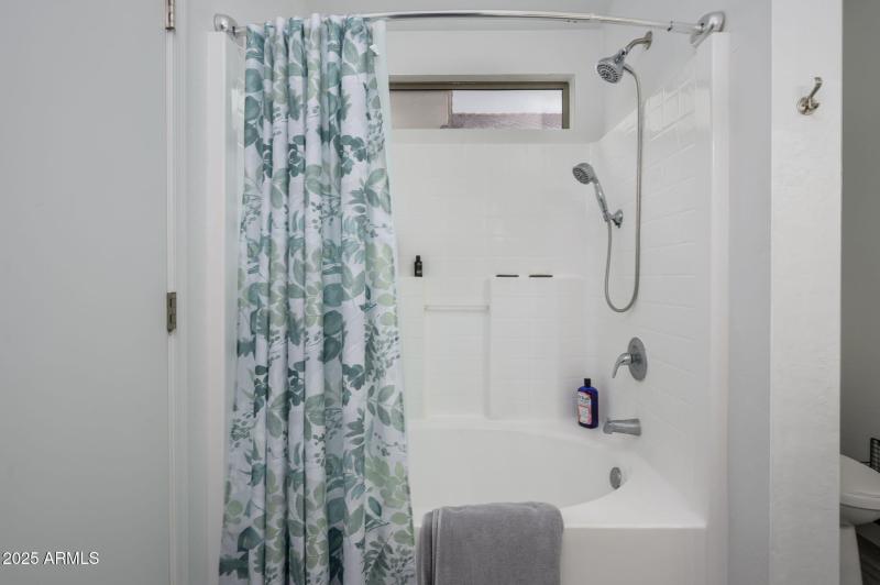 12-web-or-mls-239th-12