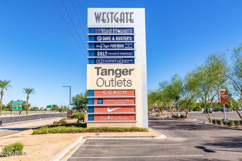 Tanger Outlet & Westgate Mall sign