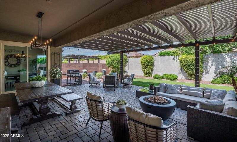 Entertainers Backyard