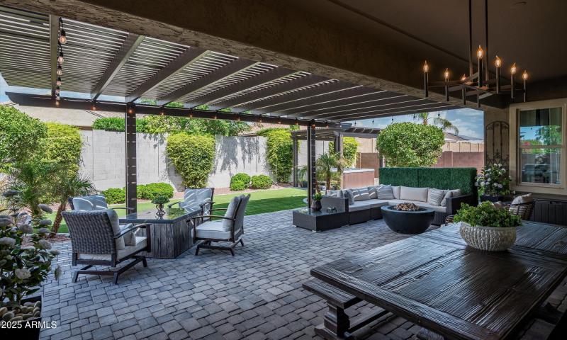 Entertainer's Backyard