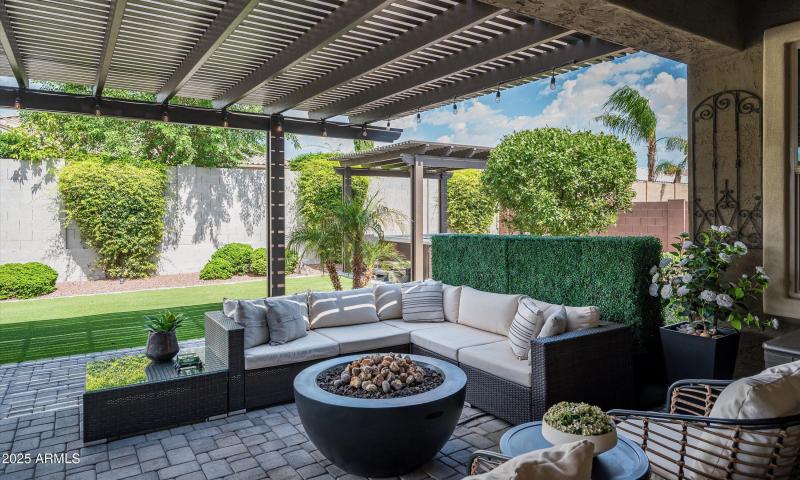 Entertainer's Backyard