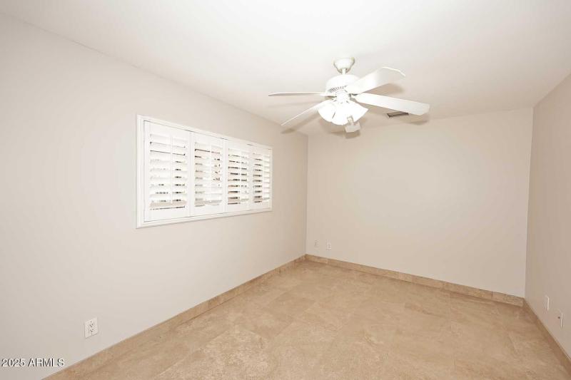 Office or convert to 4th BEDROOM