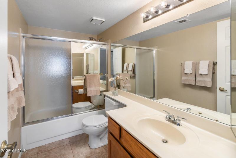 12-web-or-mls-D46A4604 copy