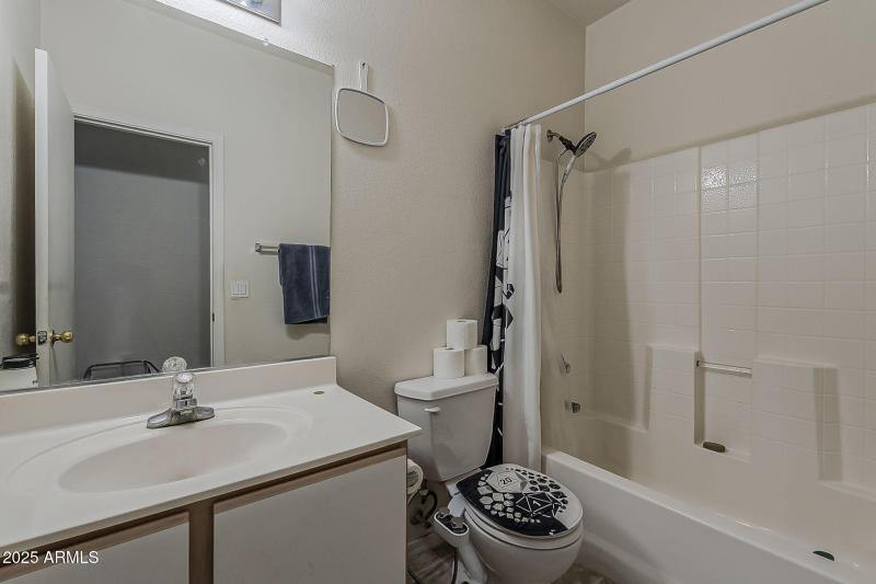 30-web-or-mls-6th Ave-30