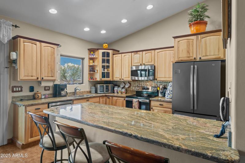 Custom Hickory Cabinets w/Pull-Outs