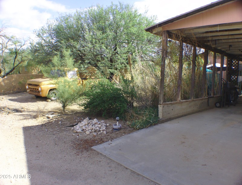 FRONT VIEW WEST SIDE DSC07482