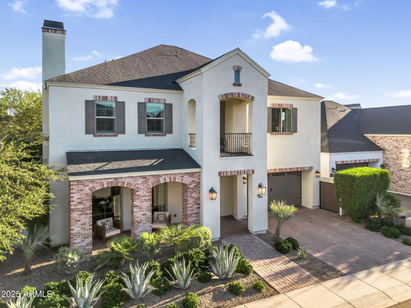 Beautiful newer home