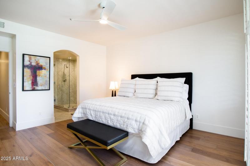 SPACIOUS MASTER BEDROOM