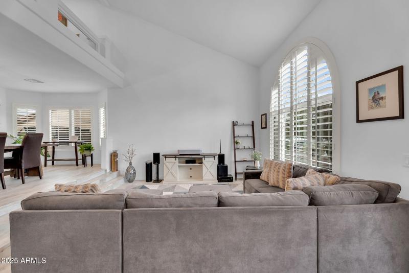 8-web-or-mls-Indigo Bay-7