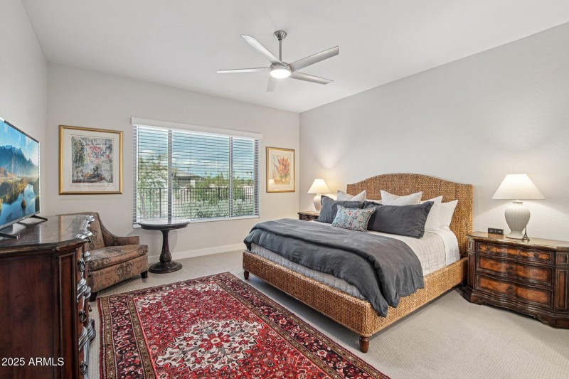 22-web-or-mls-W Fairmount Ave-S2809-021