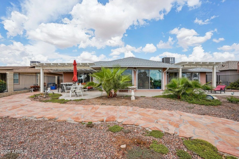 44-web-or-mls-W Country Club Dr-S2909-04