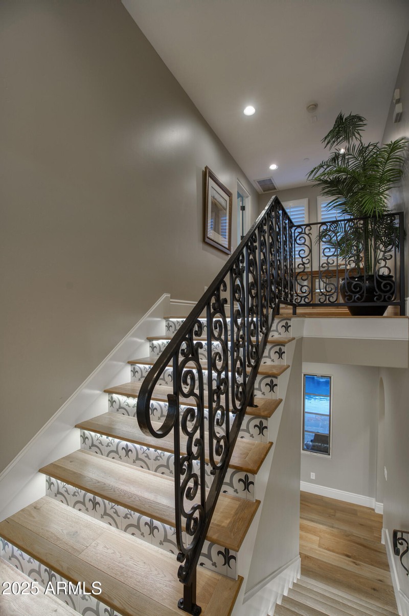 Owner's Retreat Stairs