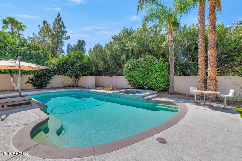 20221114213707120961000000-o