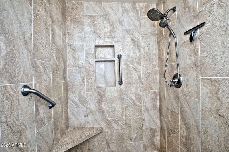 5202 E Tamblo Dr Phoenix AZ-large-025-01