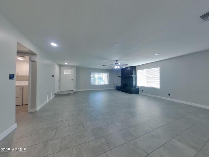 1_pc_wcKpAZaHMI_FeuZWctqND_layout_0