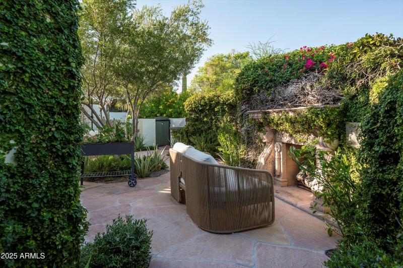 24-5101 N Casa Blanca Unit 215-24