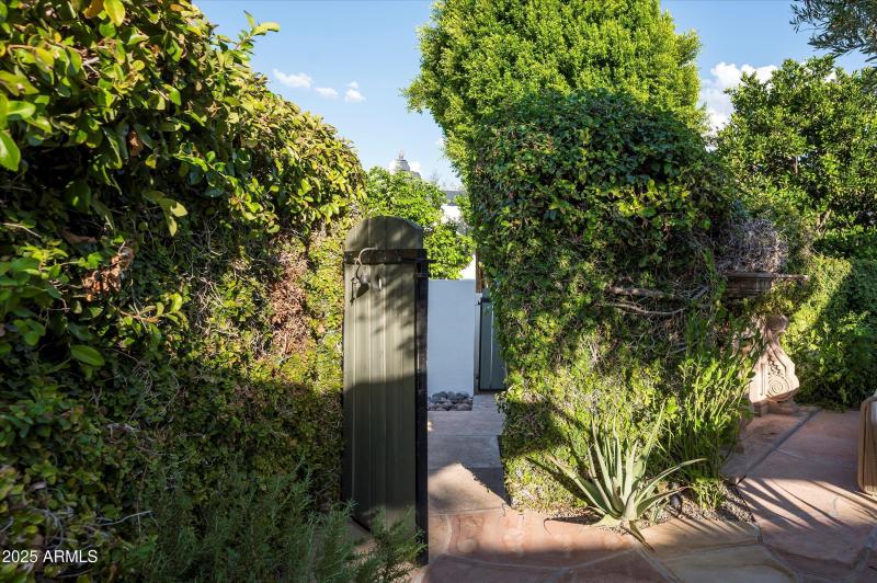 31-5101 N Casa Blanca Unit 215-31