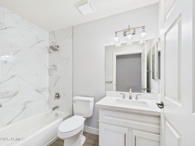 7-web-or-mls-CAM03379G0-PR0149-STILL006