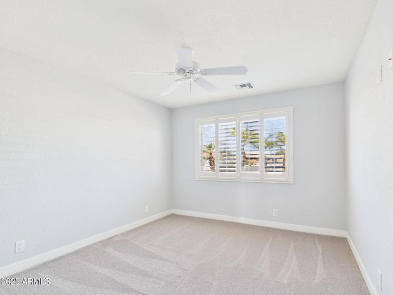 8-web-or-mls-CAM03379G0-PR0149-STILL007