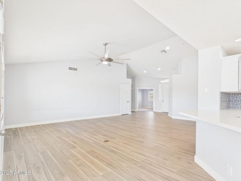 24-web-or-mls-CAM03379G0-PR0149-STILL022