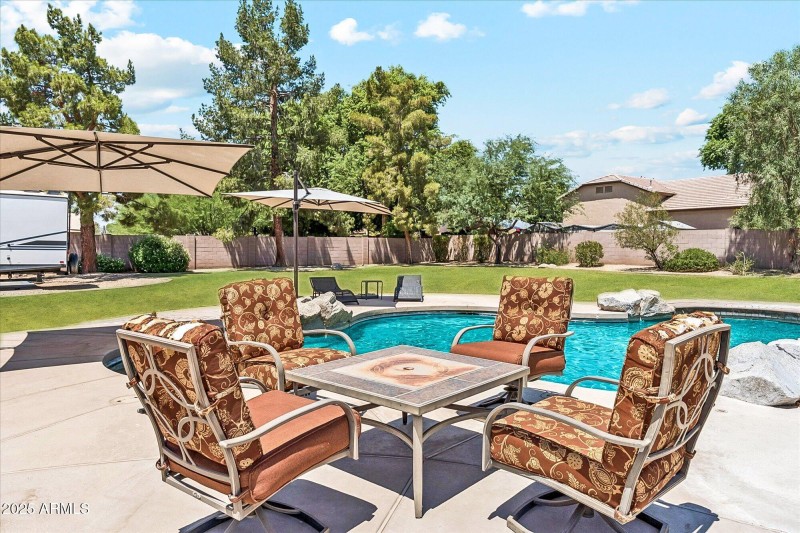 Entertainers Paradise