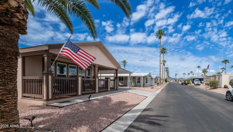 9302 W Broadway Rd Lot 165-4