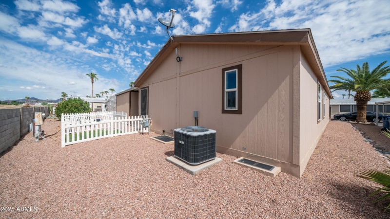 9302 W Broadway Rd Lot 165-33