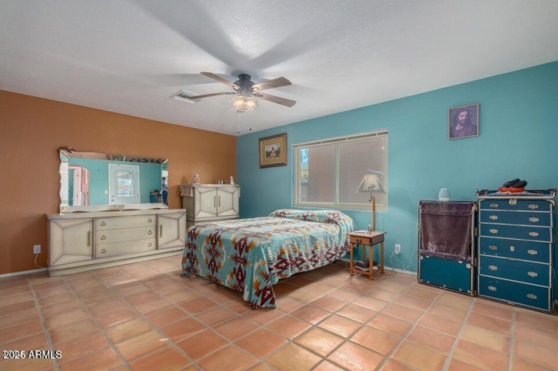 20250208003221946574000000-o