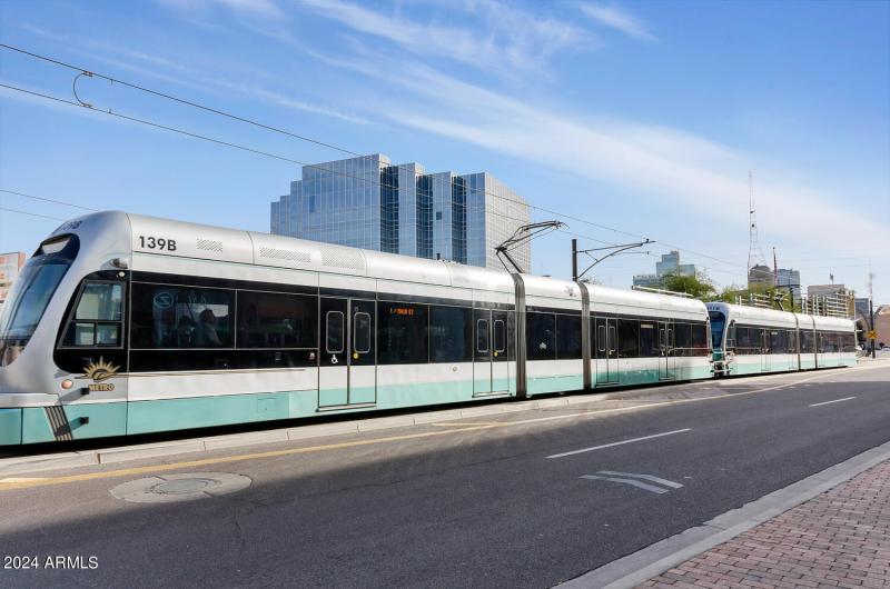 5311 N 2nd Ave-large-030-007-5311 N 2nd