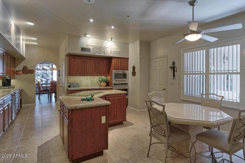 20180729214940480187000000-o