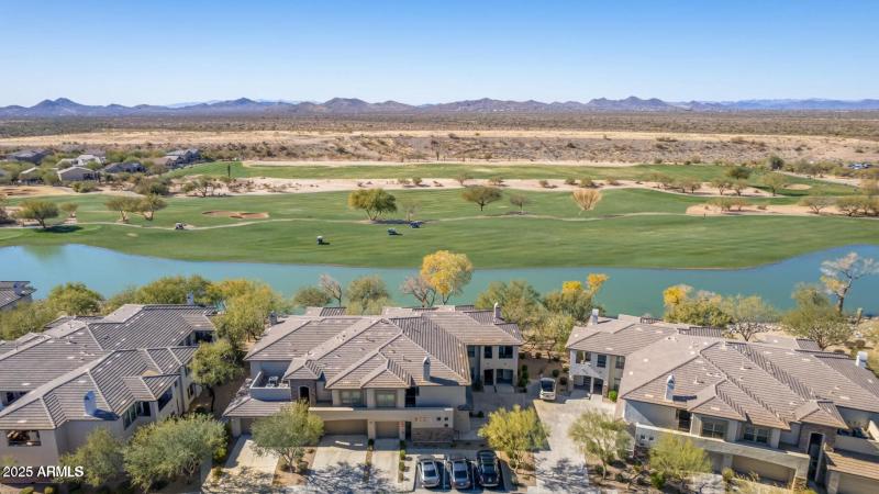 Dove Lakes golf & lake