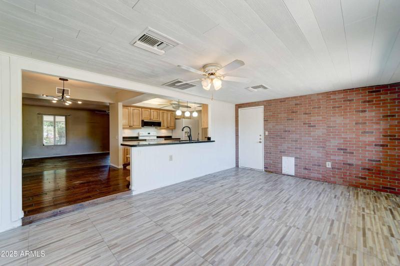 14439 n sun valley-15