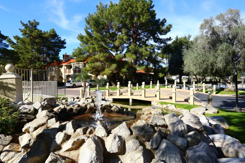 Lake Side Community-Fountain