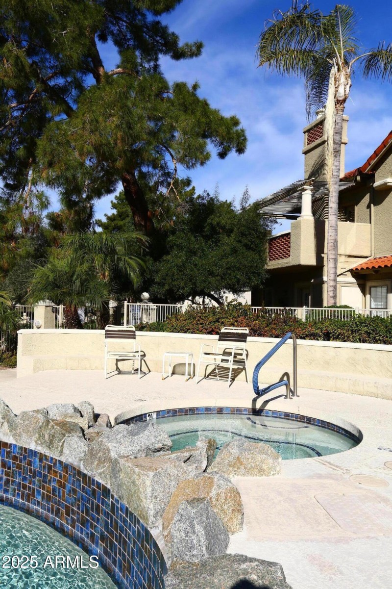 Lake Side Community-Spa