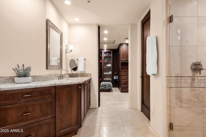 025_Primary Bath Flow