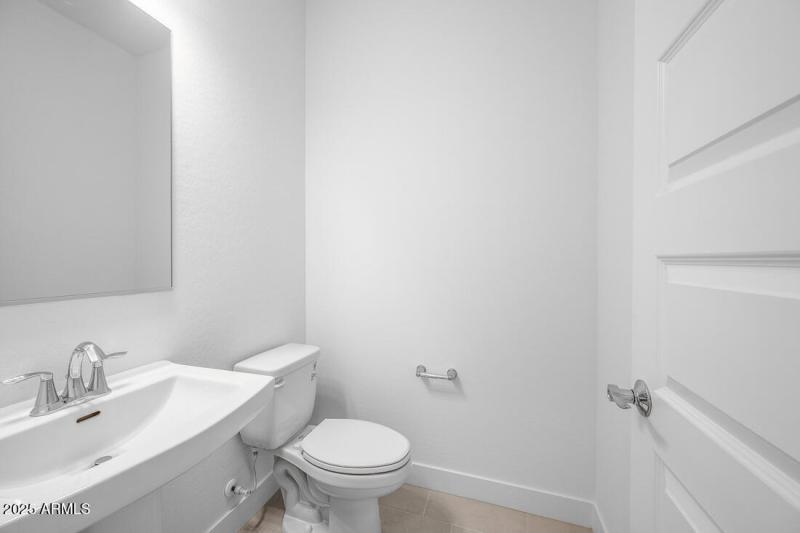 hj-az-phoenix-asante-vista-arlington-lot