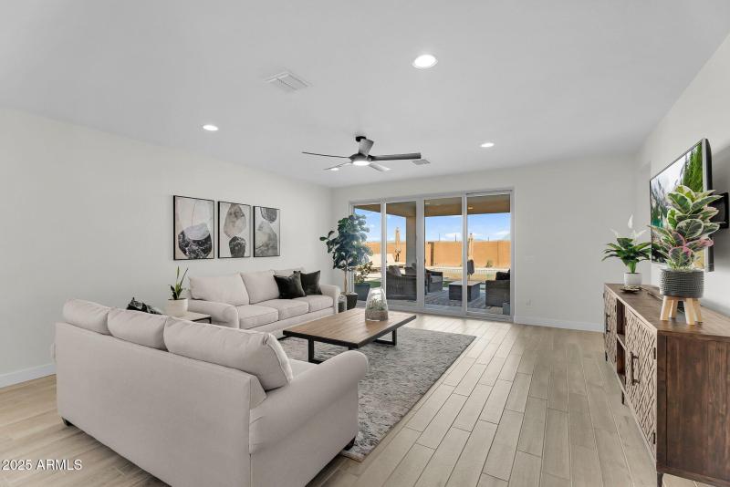 008_9-web-or-mls-hibiscus-6_625