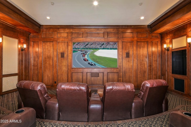 042_Night at the Movies