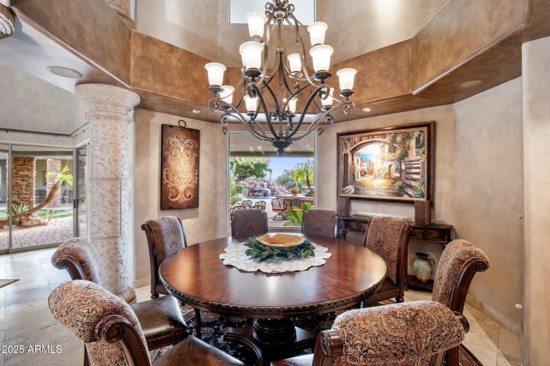 Elegant Formal Dining