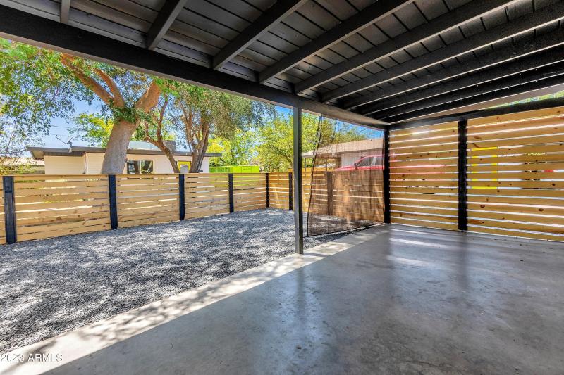 020_COVERED PATIO AREA