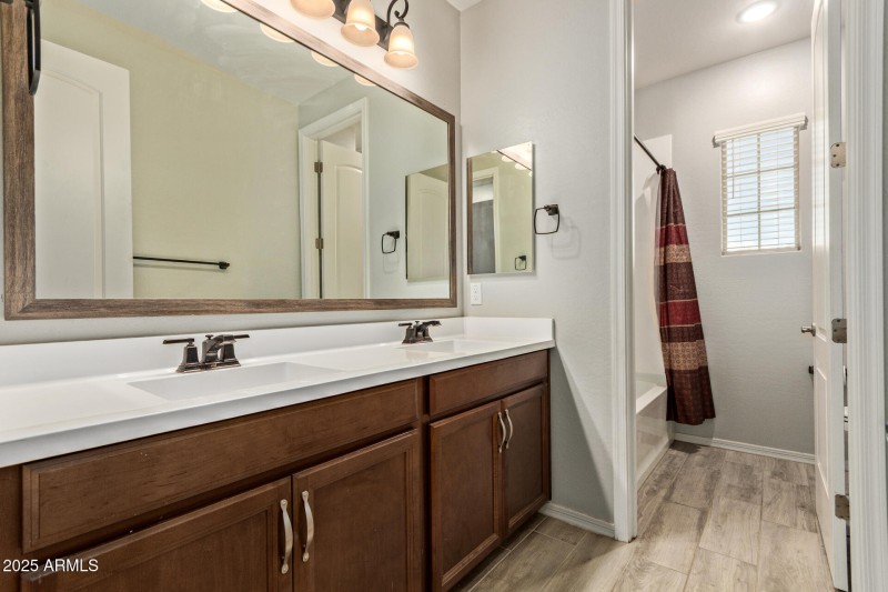 1080 N 153RD Drive, Goodyear, AZ 85338