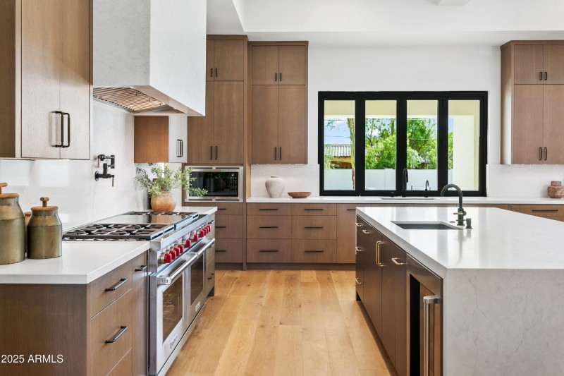 60" DUAL FUEL WOLF RANGE